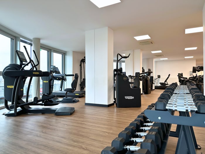 Trainingsfläche für Krankengymnastik am Gerät bei Momentum Bodenheim